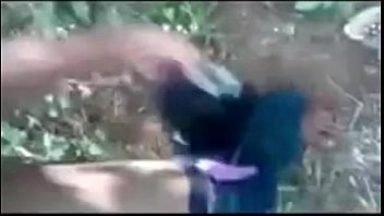 indian college lovers fuck in forest