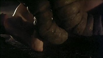 Galaxy Of Terror Worm Sex Scene 5